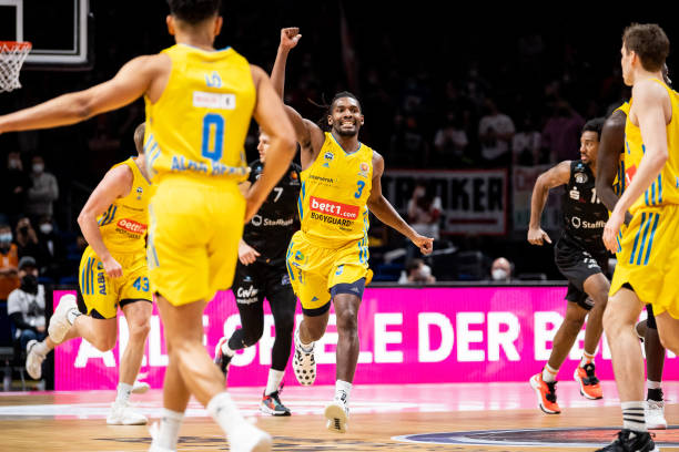 示其毅力和 示其毅力和